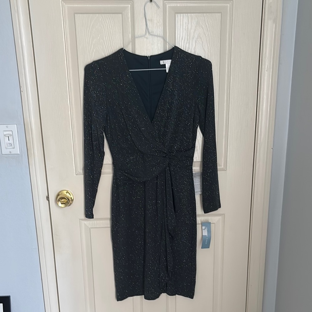 London Times Bottle Green Sheath Dress V-Neck 3/4 Sleeve